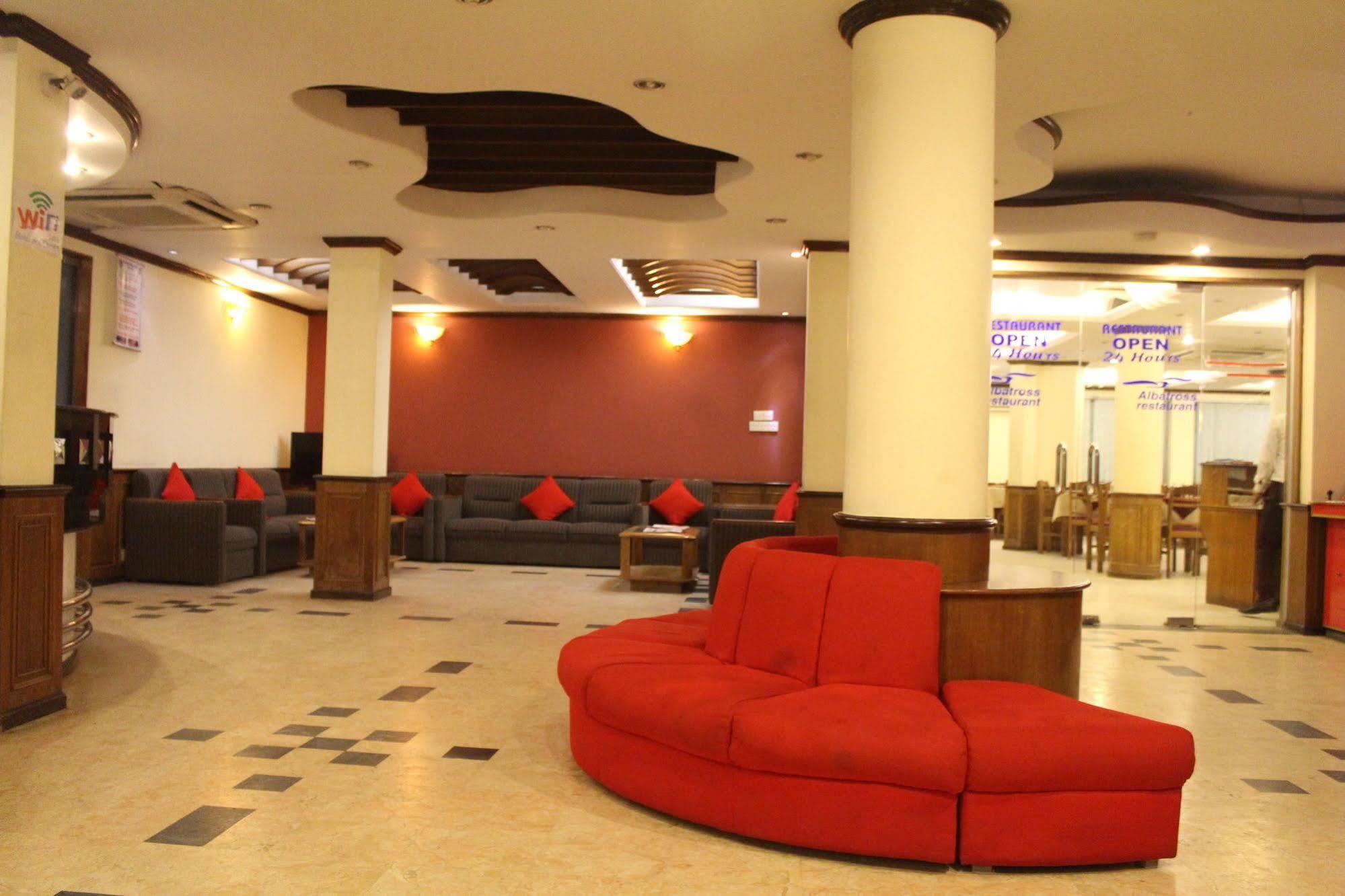Hotel Sea Crown Cox's Bazar Esterno foto