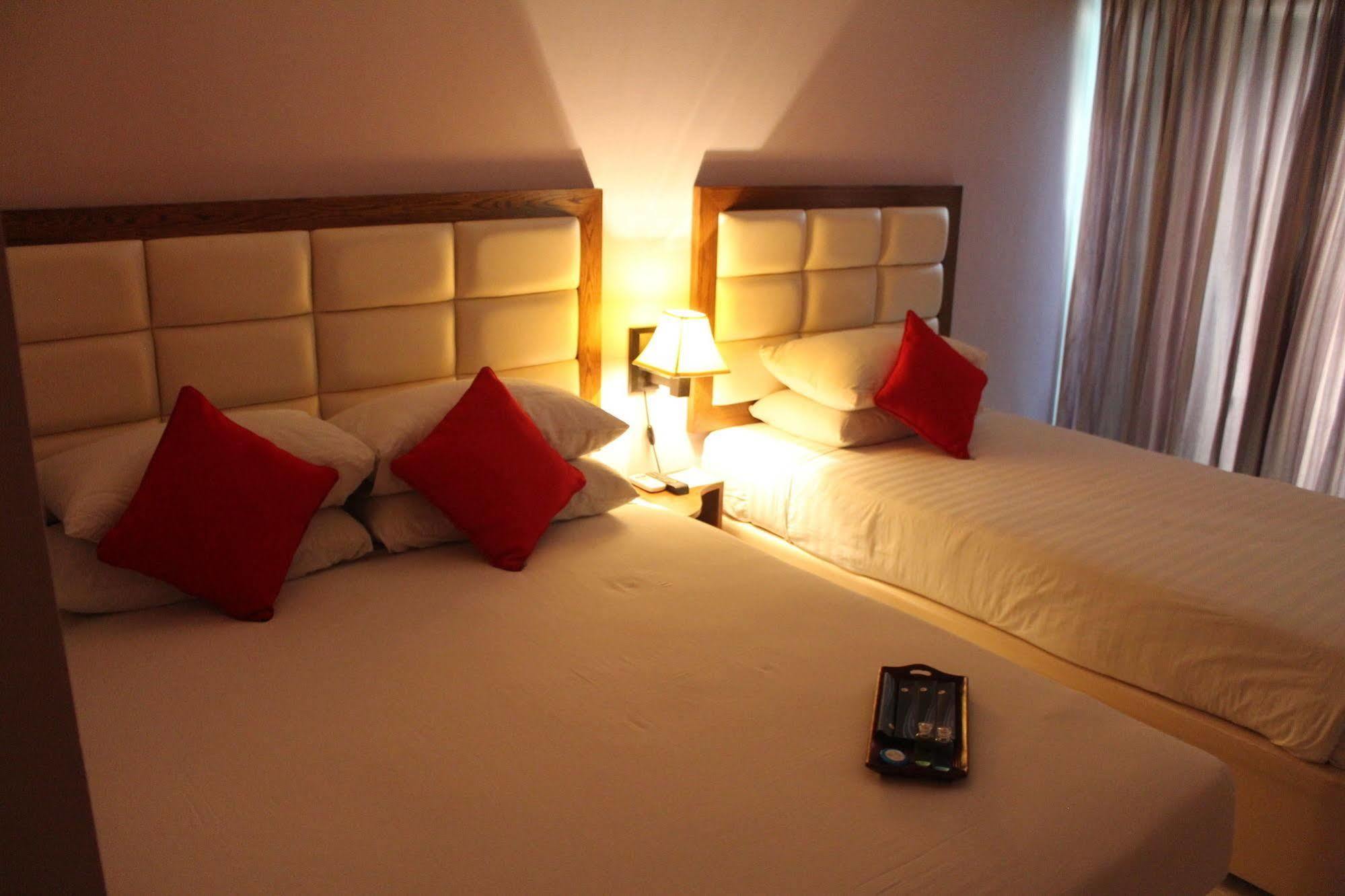 Hotel Sea Crown Cox's Bazar Esterno foto